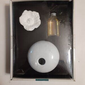 Aroma Porcelain Diffuser Flower with Fragrance Oil